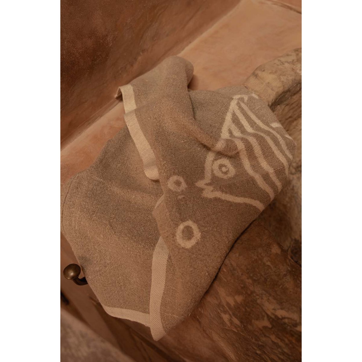 THE LINEN FISH KITCHEN TOWEL – NATURAL WHITE