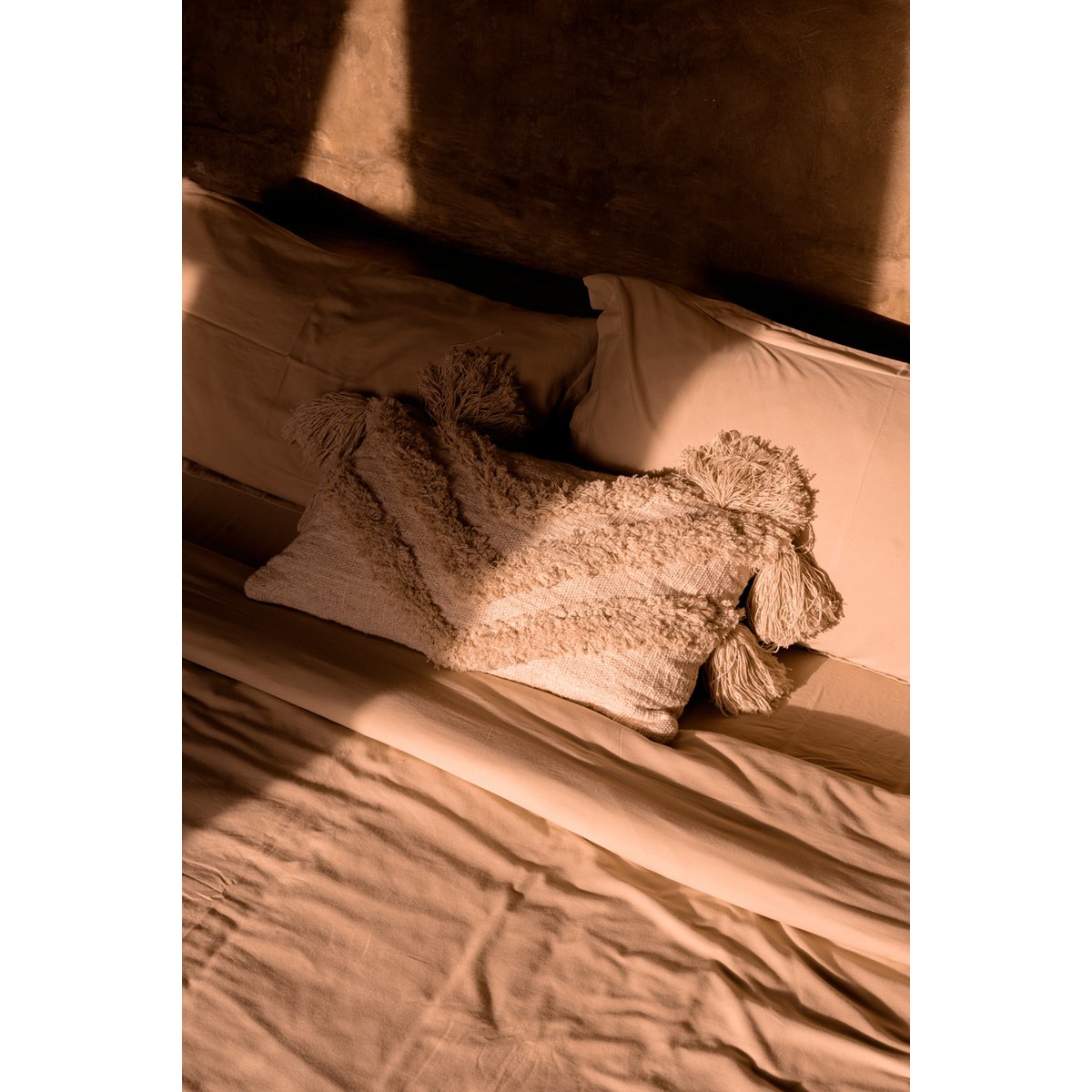 NOMAD TASSEL PUTETREKK – CREAM 35 × 60 CM