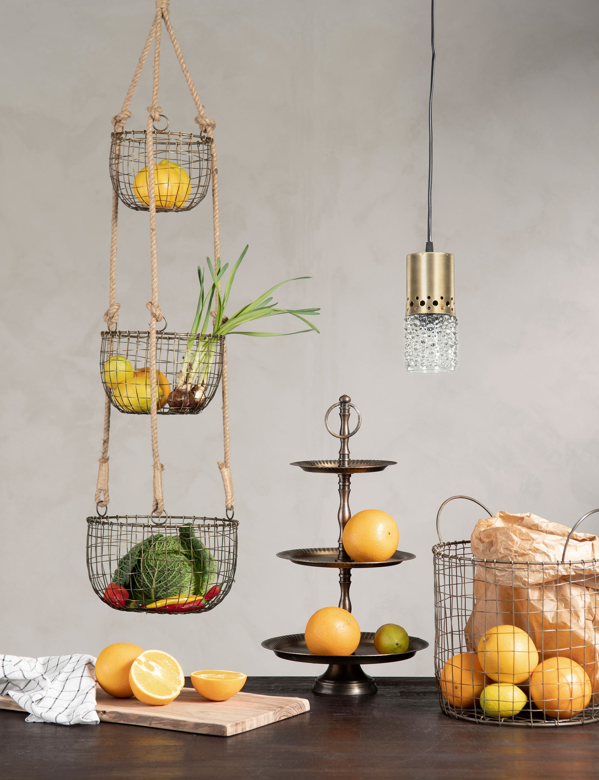 Oppbevaringskurv i Metall – Stor, Messingfarget