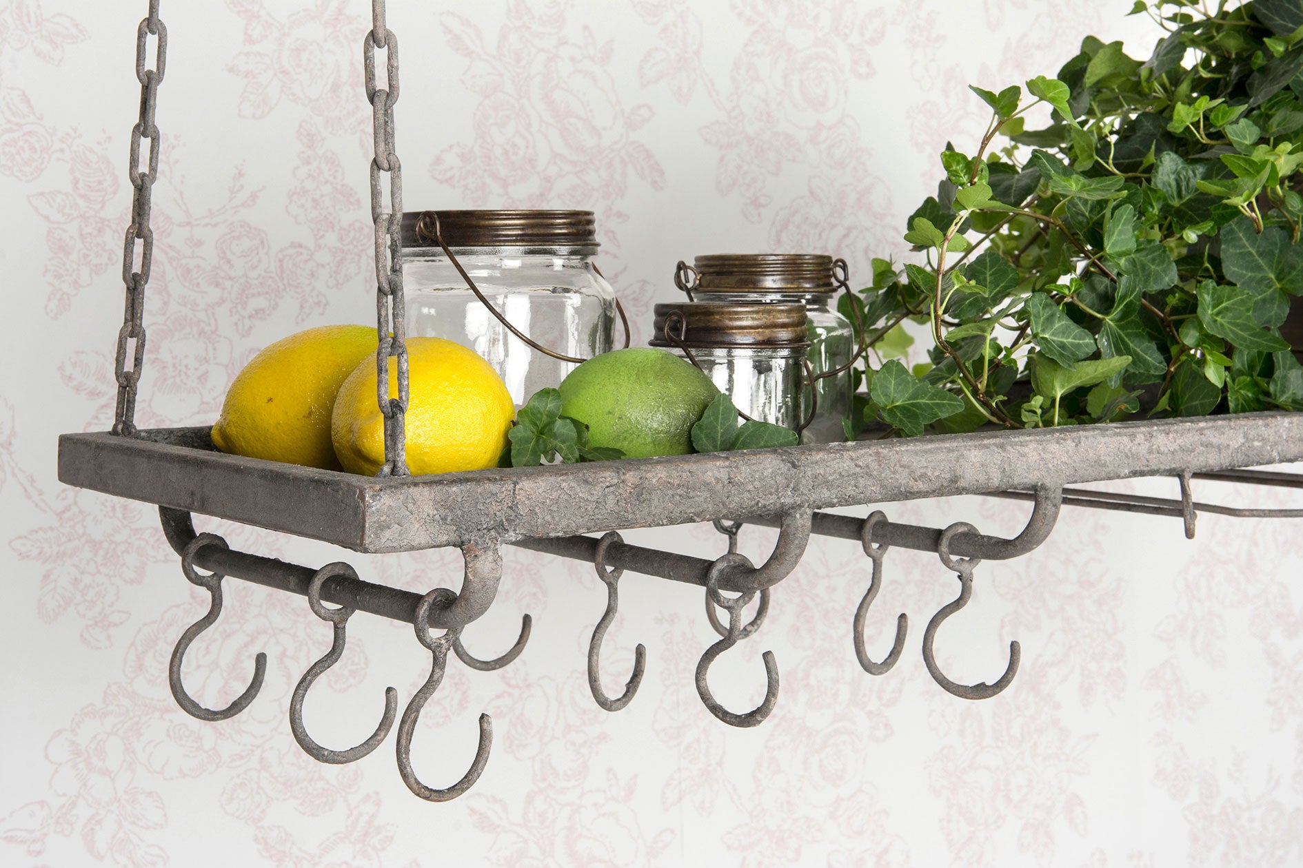 Hylle med kroker &amp; glassheng – Metall