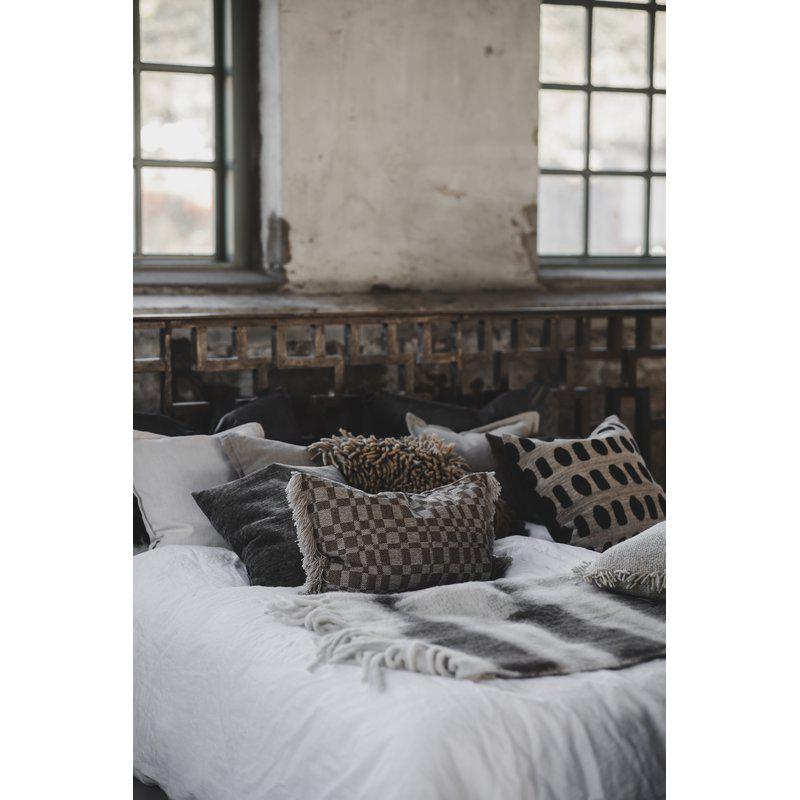CHECK JAQUARD RUTETE PUTETREKK – BEIGE 40 × 60 CM