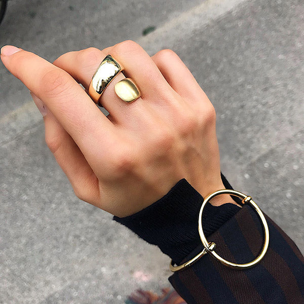 ALMA Ring Gullbelagt