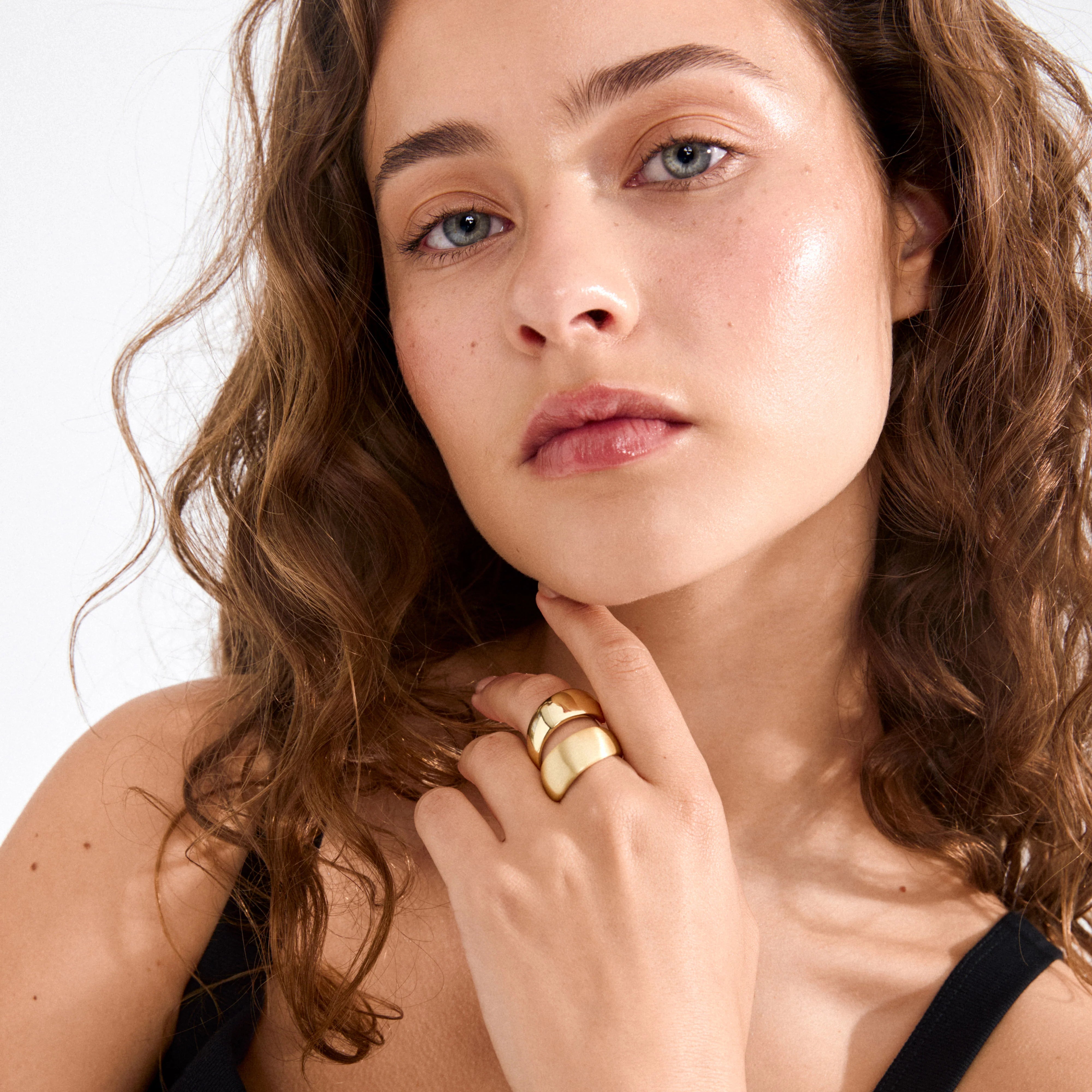 ALMA Ring Gullbelagt