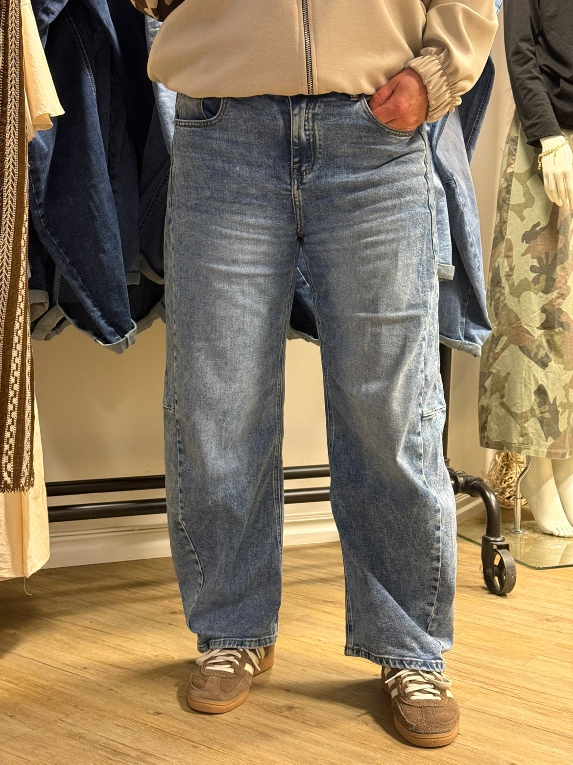 Mowita Barrel Jeans –Lys Blå