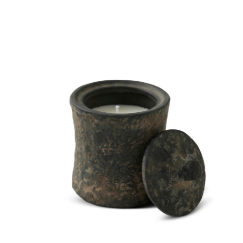 Skin and Stone duftlys fra Jakobsdals i steintøy med lokk, dekorativt duftlys i naturlig stone-finish