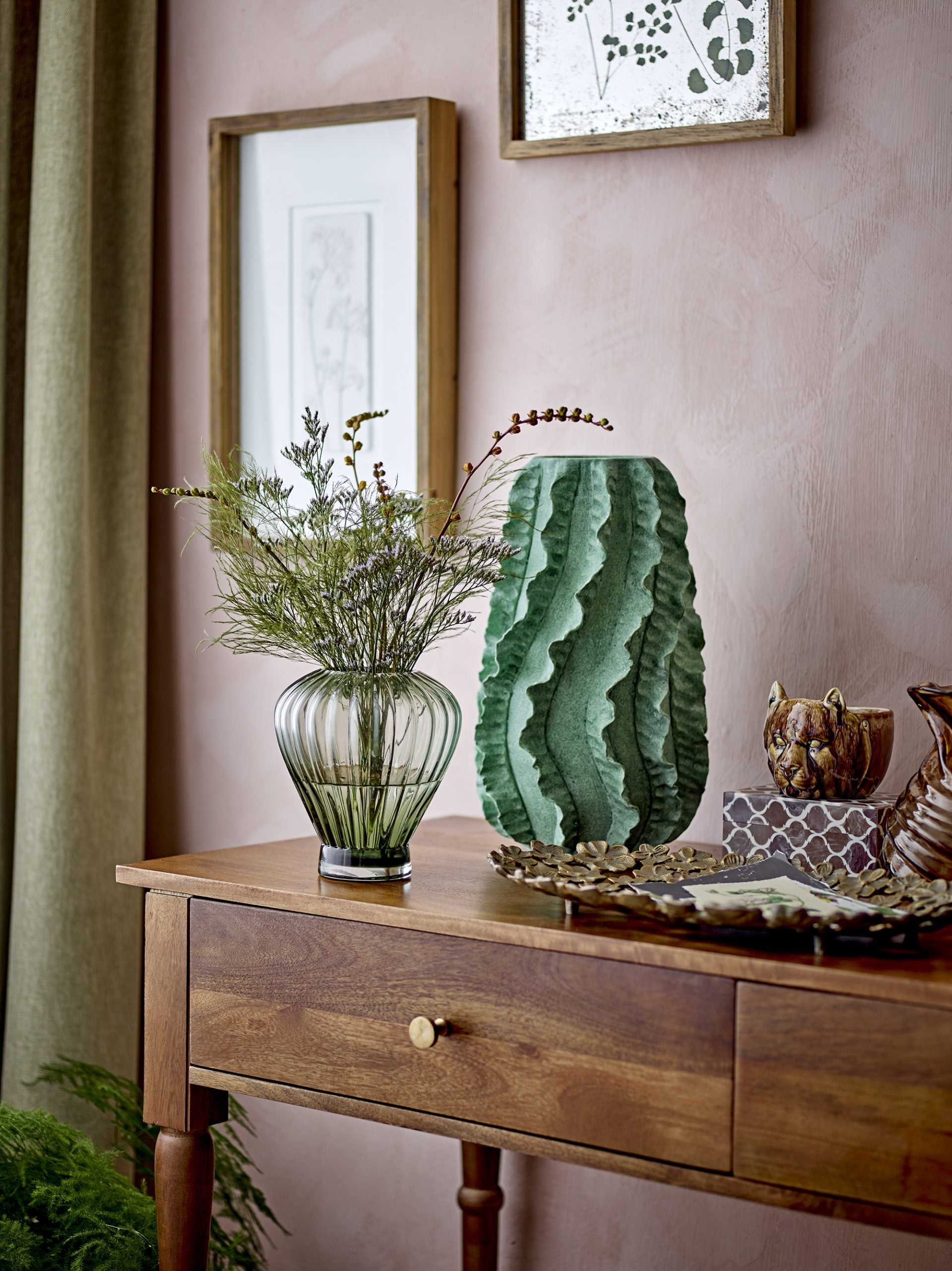 Abner Urtepotteskjuler, Stentøy