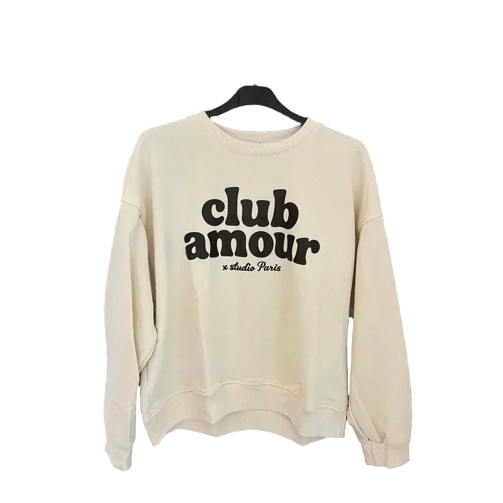 Beige Club Amour sweatshirt med mørk brun print fra Not Sisters