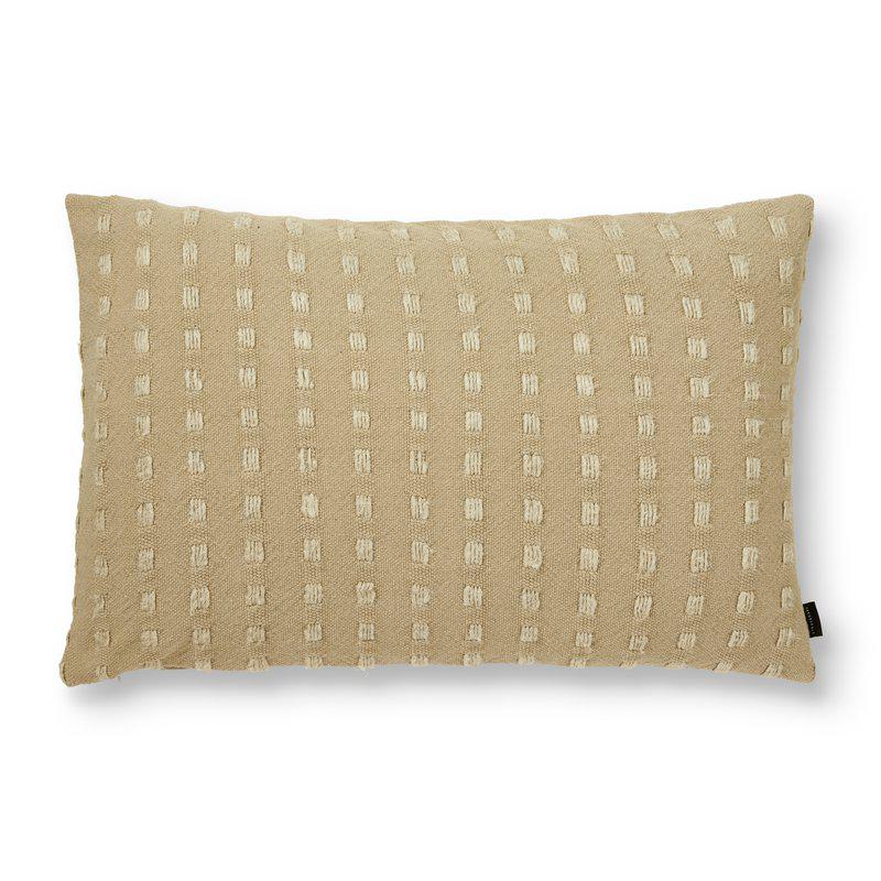 Beige putetrekk i lin 40x60 cm med dekorative lyse sømmer