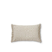 beige jacquard putetrekk 40x60 med frynser nordisk interiør
