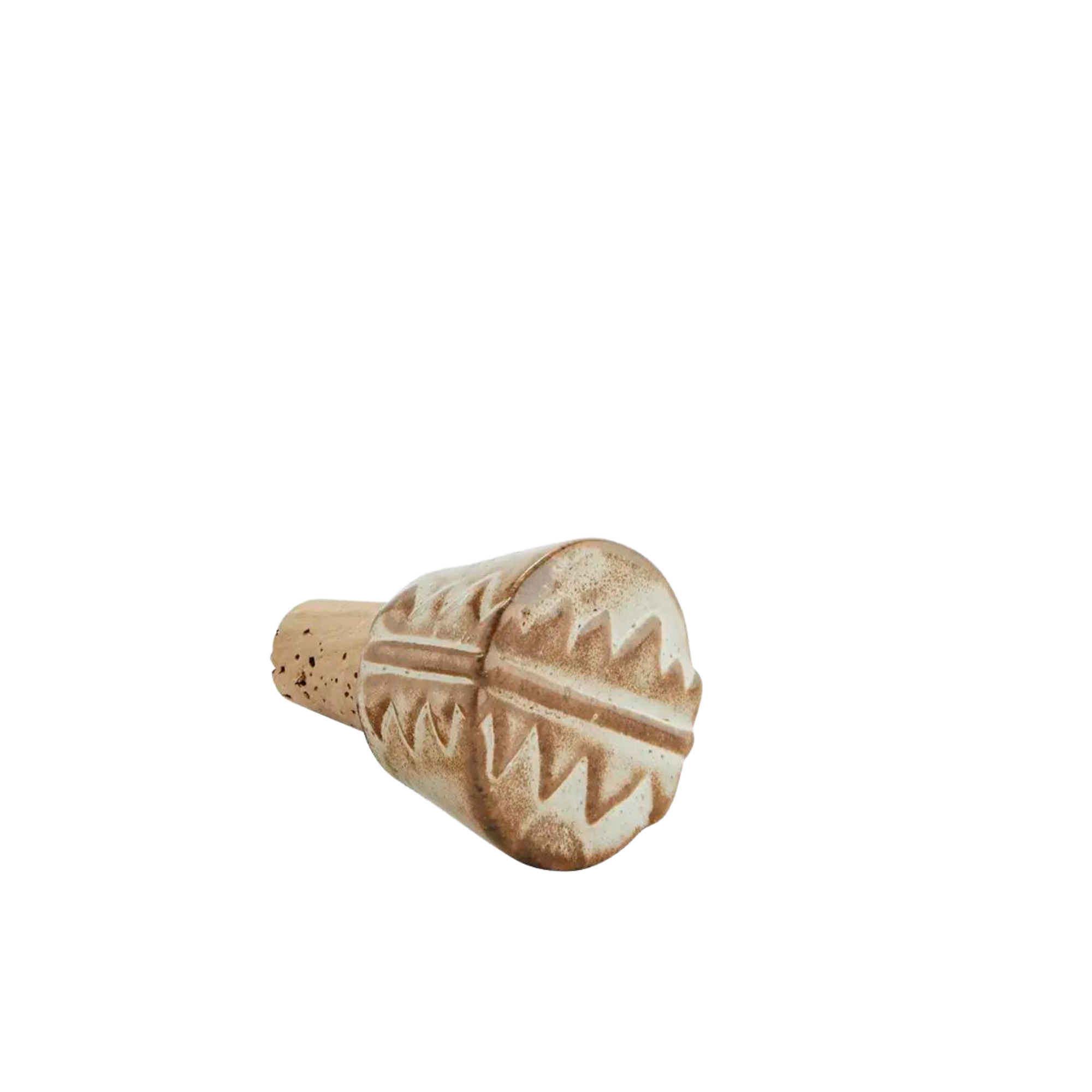 Håndlaget flaskestopper i beige steintøy med korkbase fra Madam Stoltz, rustikk og naturlig detalj til kjøkkenet.