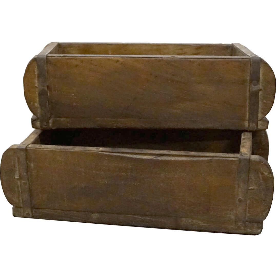 Gammel Frilo mursteinsform i naturfarget tre med rustikk patina
