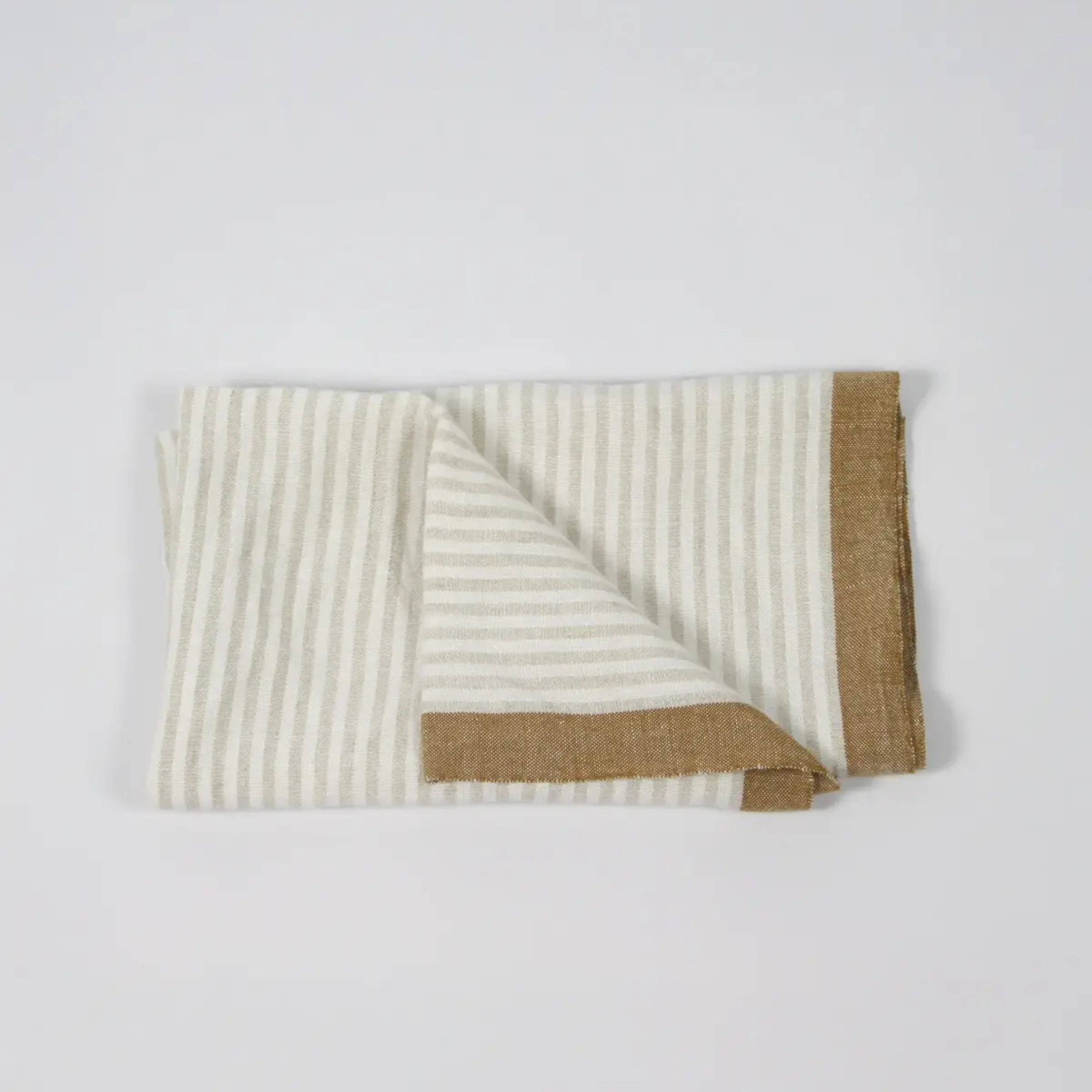 Ines kjøkkenhåndkle i 100 % lin 45x65 cm med klassiske striper