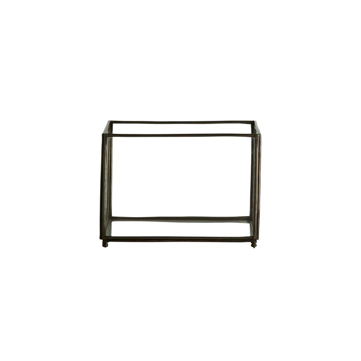 Åpen lykt i jern med glassvegger, 20×20×15 cm.