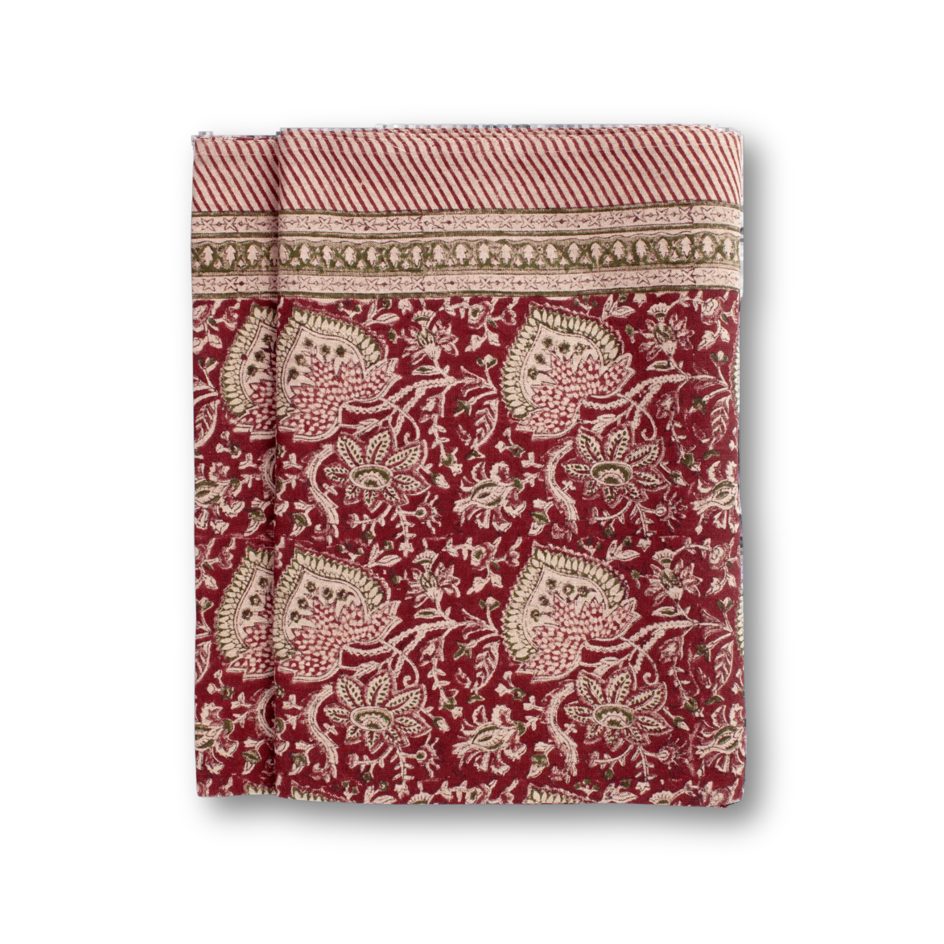 Sammenbrettet rød duk i lin med orientalsk mønster