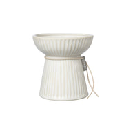 Liten naturhvit riflet vase i steingods 11 cm