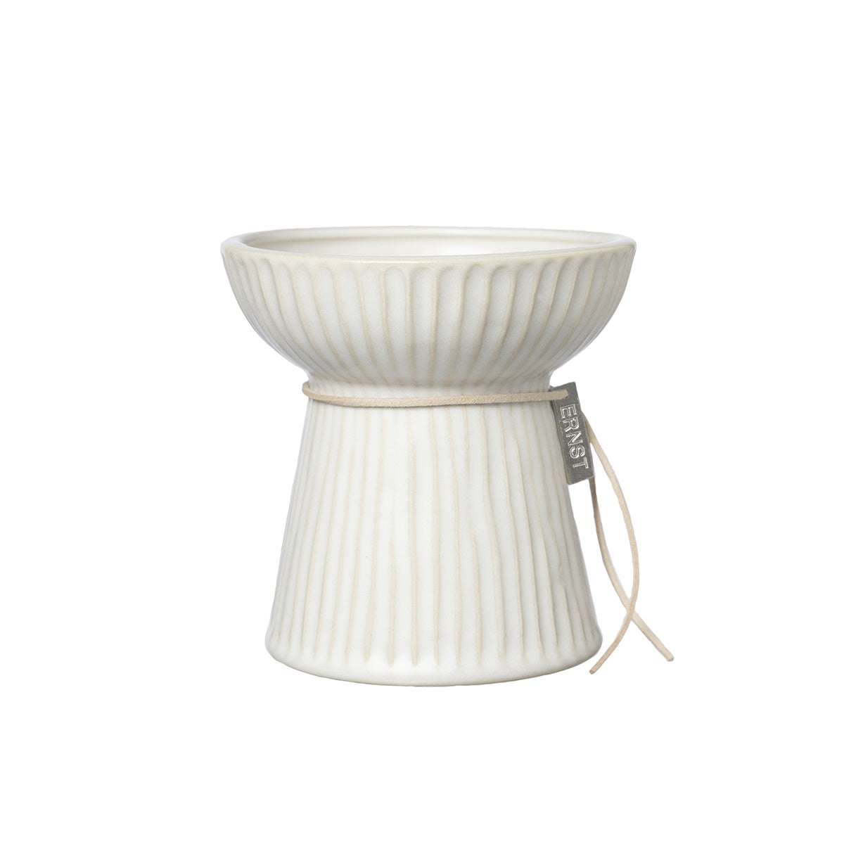 Liten naturhvit riflet vase i steingods 11 cm