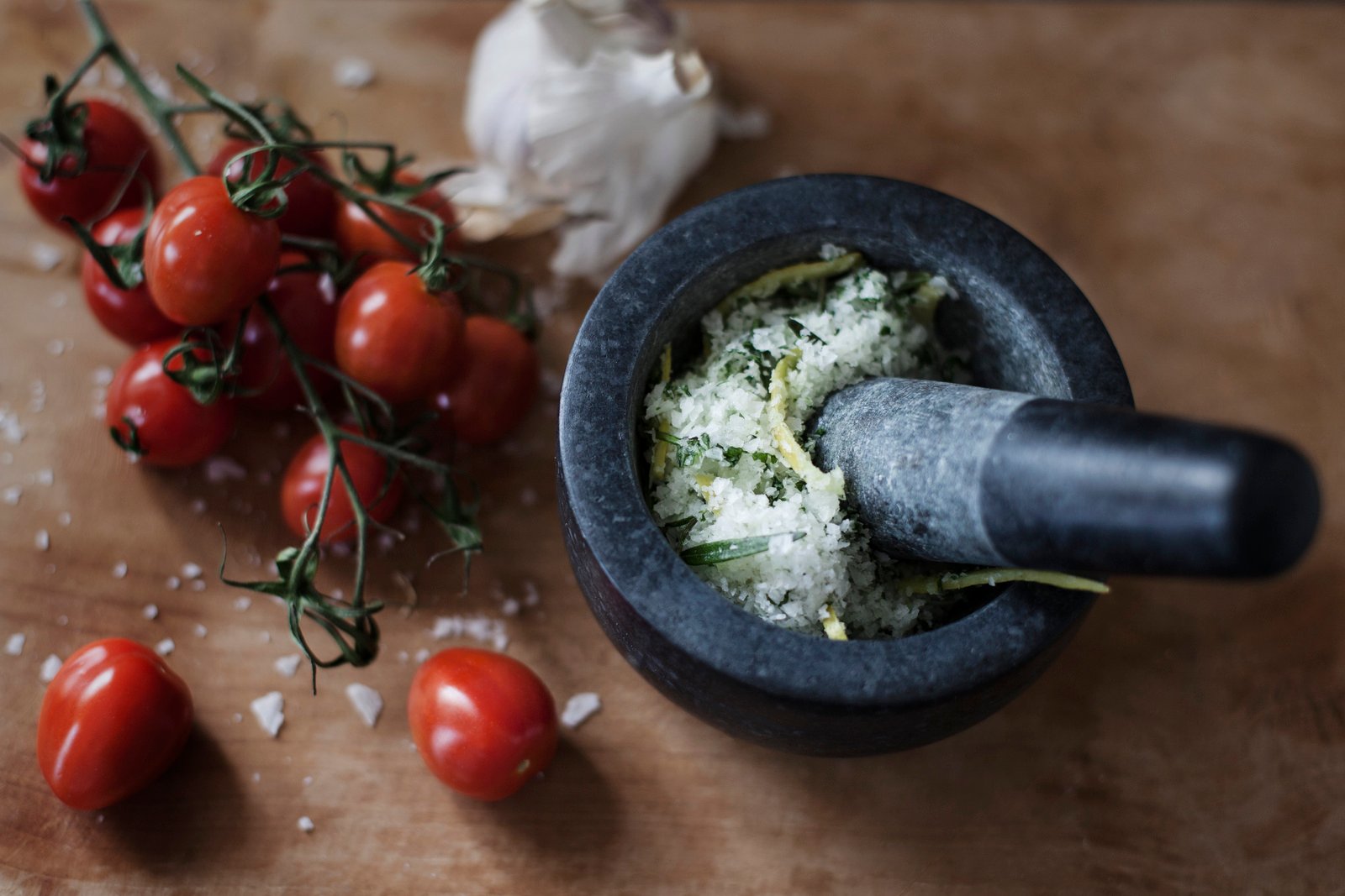 Morter i Granitt, Svart