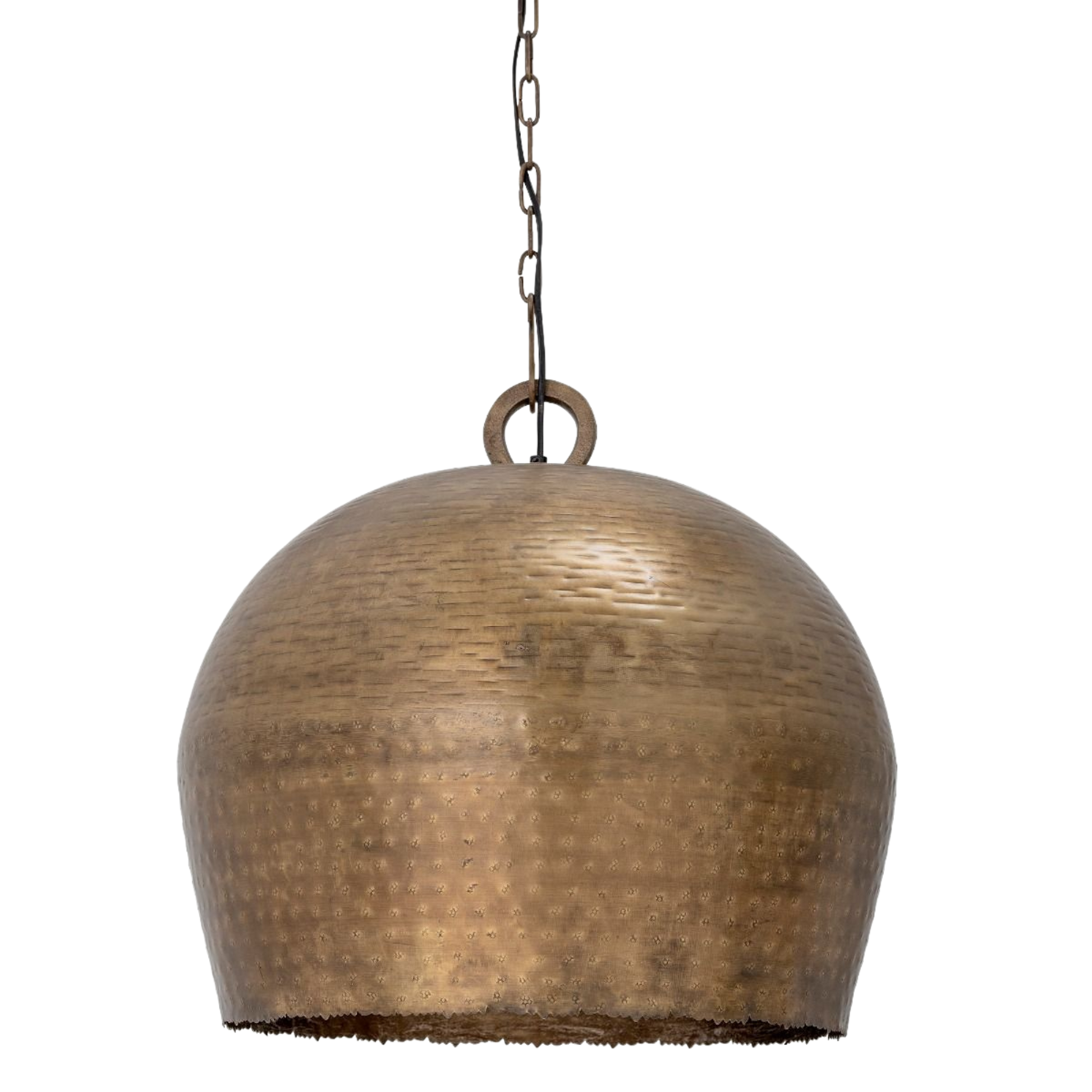 Bloomingville taklampe i messing med håndhamret overflate og rustikk finish – HomeByGard interiør