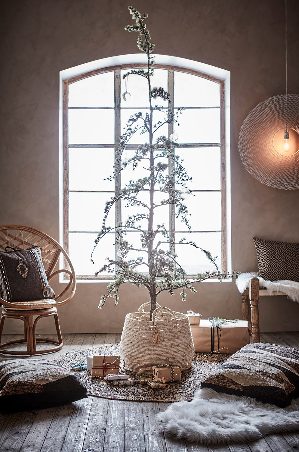 Juni matte large – juteteppe svart/natur Ø150 cm