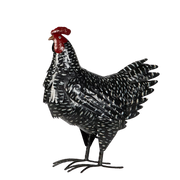 Dekorativ hønefigur i svart metall med matt overflate – moderne og elegant påskedekor i nordisk stil.