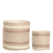 Chic Antique potteskjuler i håndvevd jute, beige og kremfarget med geometrisk mønster – selges enkeltvis.