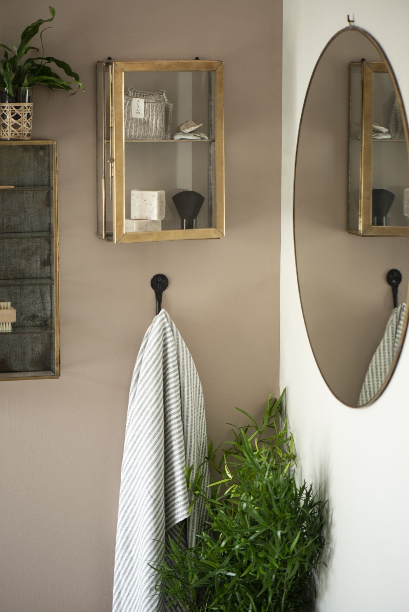 Rund Veggspeil, gull