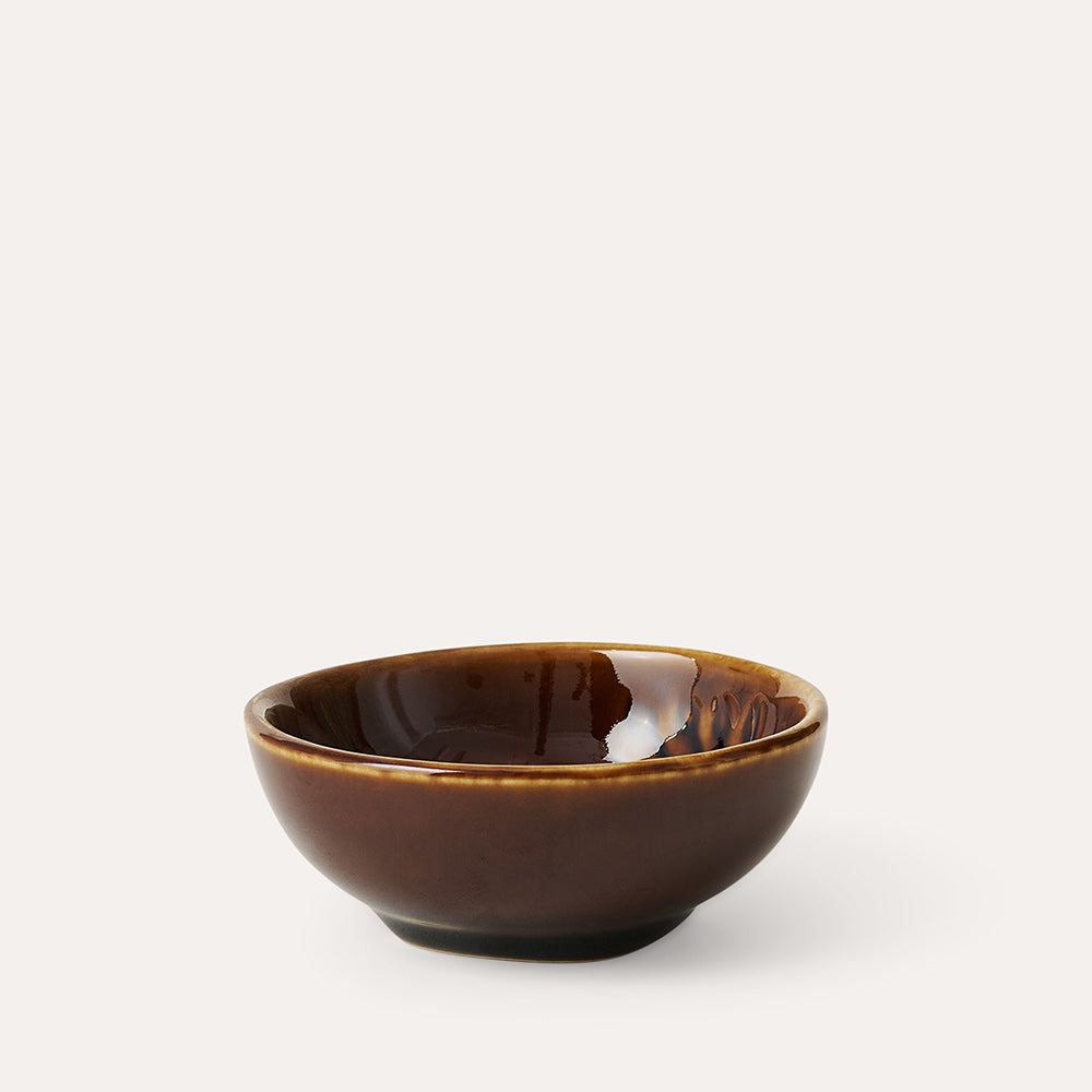 Kaffebrun dipskål 8 cm fra Sthål Ceramics i glasert stengods – perfekt til saus og små serveringer.