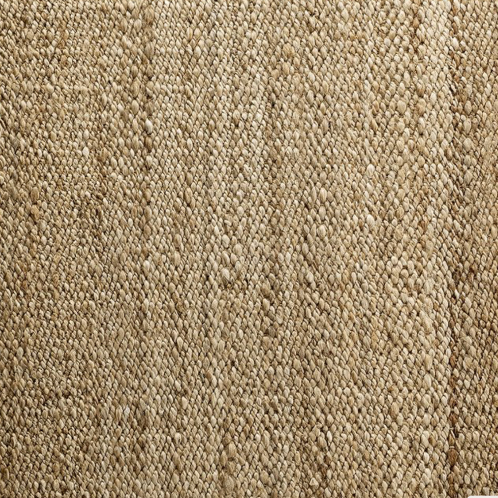 Nærbilde av tekstur i naturfarget juteteppe i jute
