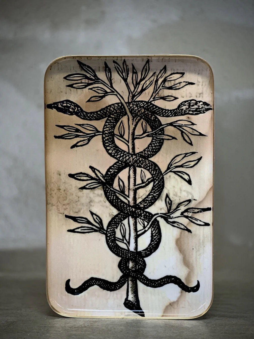 VITALE Brett med esoterisk symbol